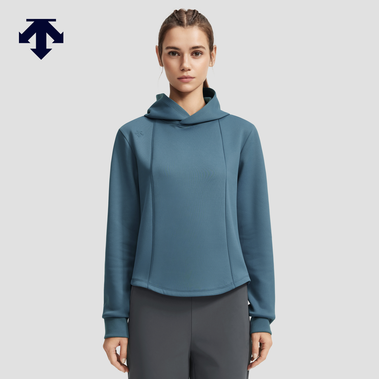 DESCENTE迪桑特WOMEN’S TRAINING系列女士连帽卫衣秋冬新品