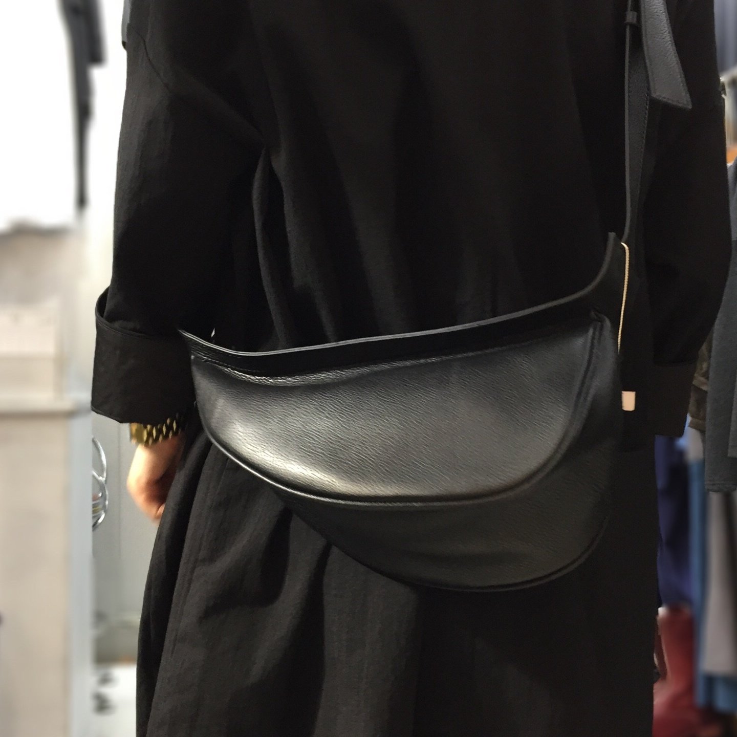 2026新款复古真皮头层牛皮手工服装配饰女士单肩包斜挎包女款