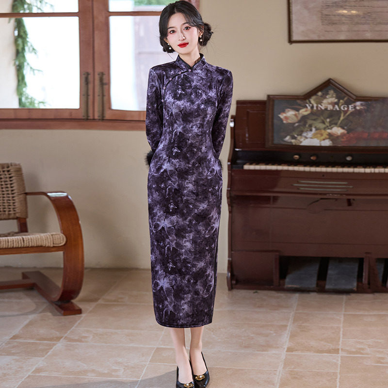 2026新款紫色丝绒加绒冬装国风新中式长袖旗袍冬季厚款改良年
