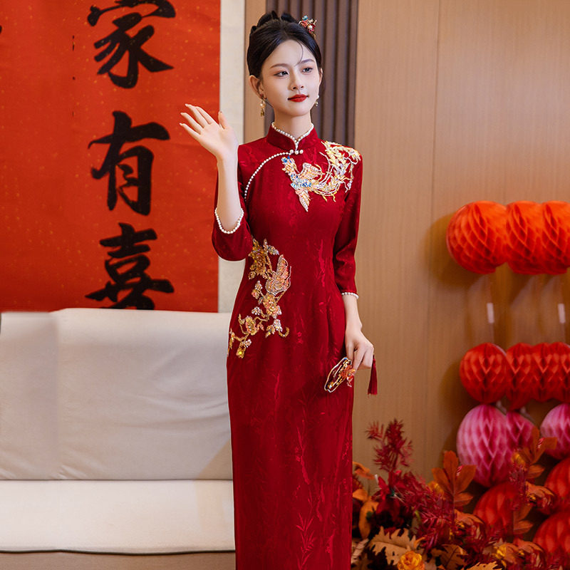 2026新款凤凰刺绣红色国风新中式长袖改良旗袍女高级感新娘敬酒服