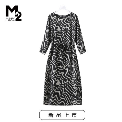 M2新款2025春秋季长袖连衣裙