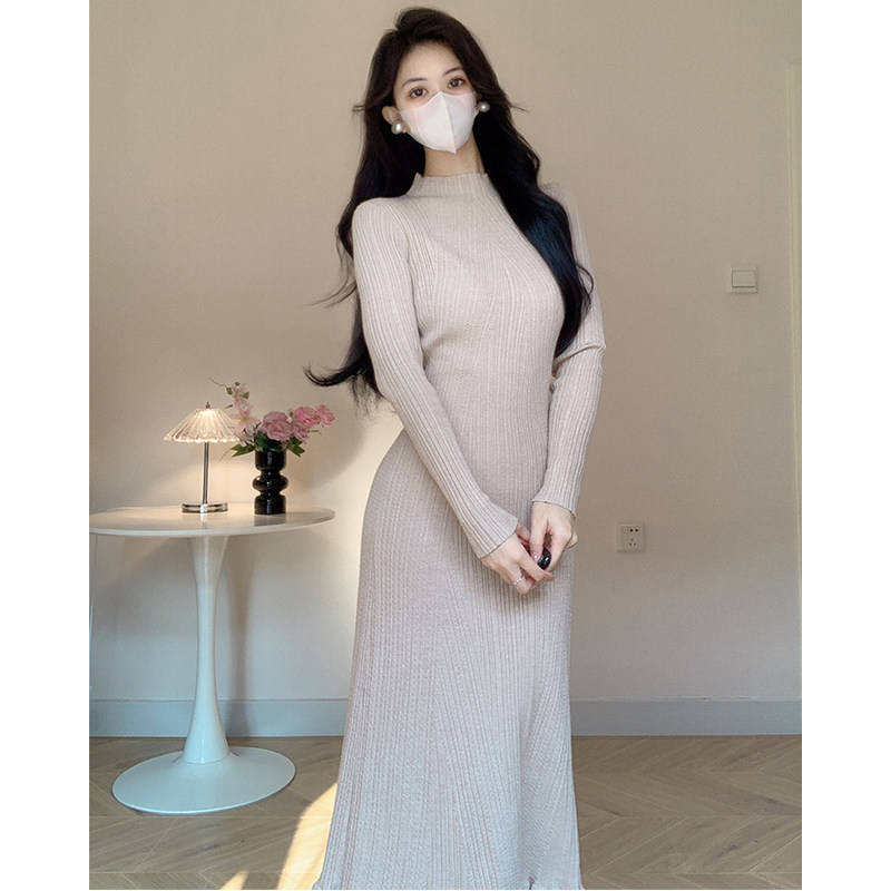 新款驼色半高领针织连衣裙加厚保暖内搭打底过膝显瘦女冬装打底裙