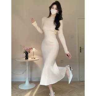 秋冬新款法式针织连衣裙女神范打底修身收腰显瘦中长款百搭内搭