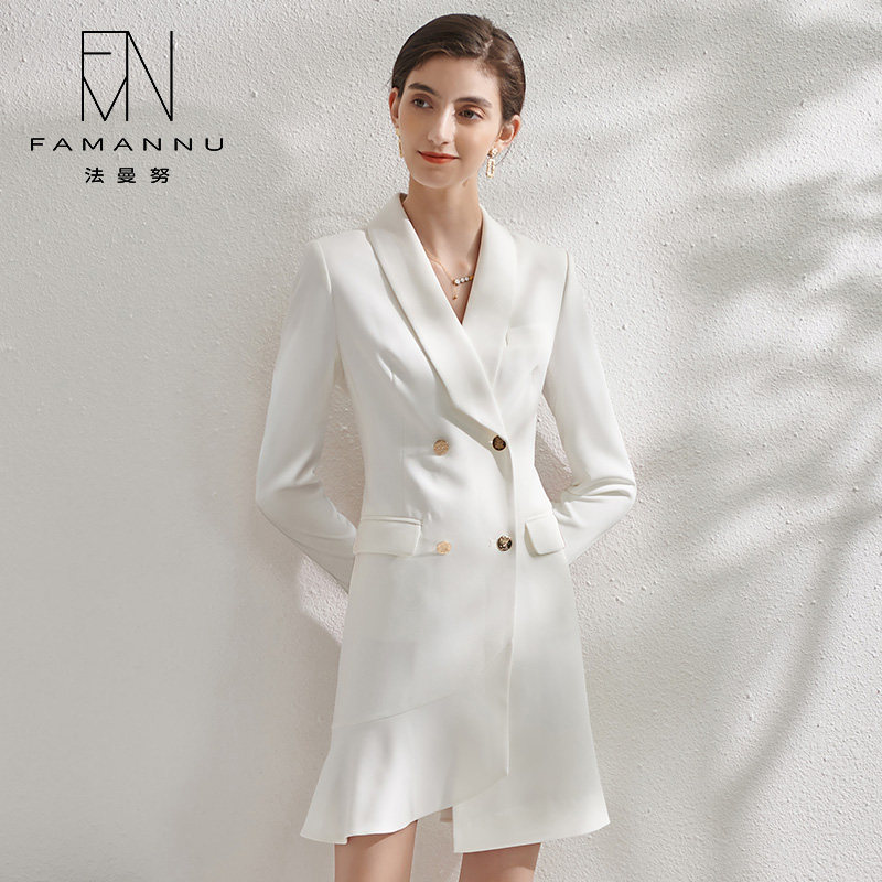 时尚白色职业女春高级感套裙双排扣商务工作服气质
