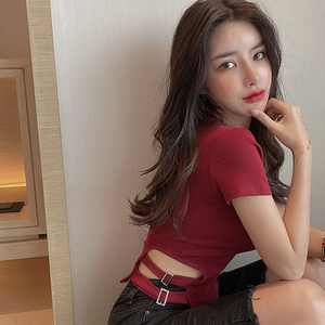 性感v领短袖t恤女设计感小众2023夏新款修身高腰显瘦短款心机上衣
