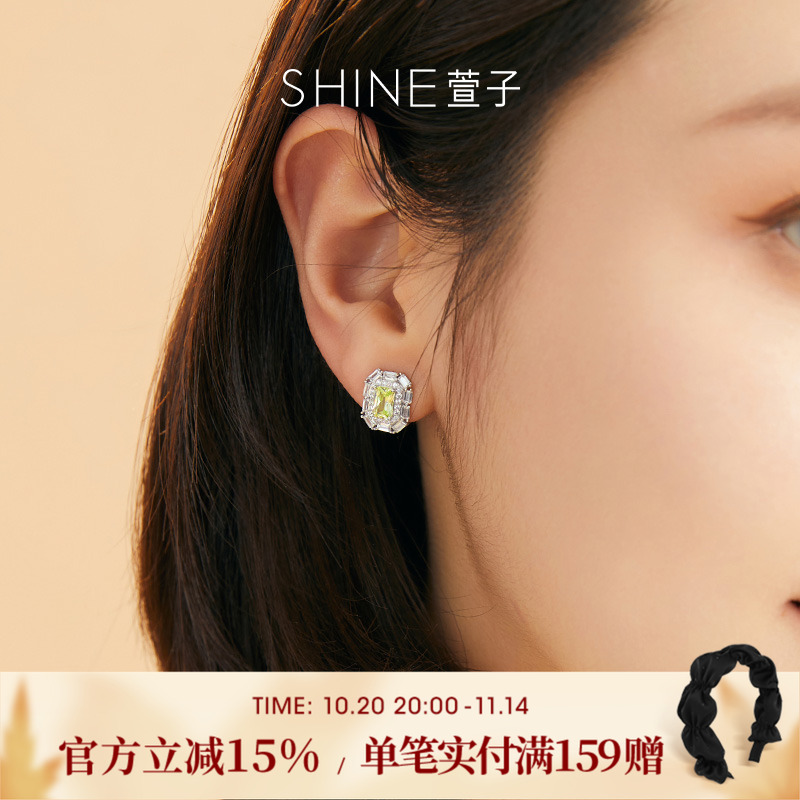 优雅花朵925纯银耳钉耳饰