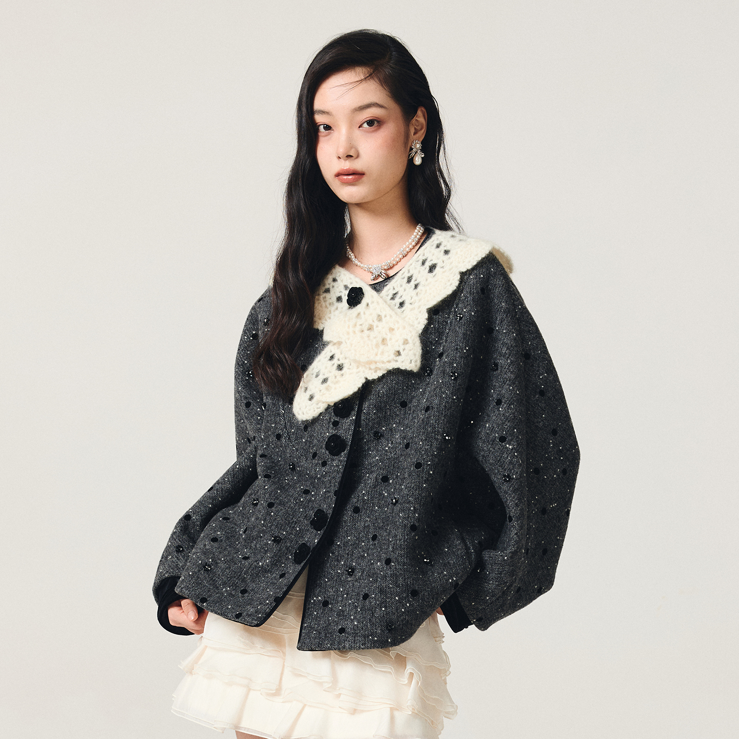 lefame拉飞姆2025冬季新款披肩式毛织领钩花针织植绒毛呢外套上衣