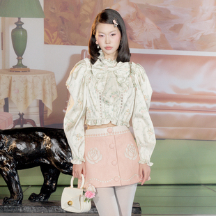 泡泡袖 lefame拉飞姆2026春季 法式 时尚 珠饰印花宫廷风上衣 新款