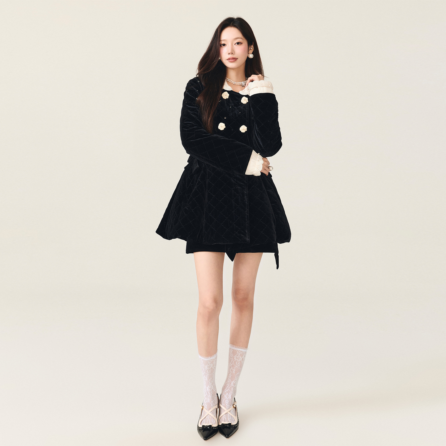 lefame拉飞姆2025冬季新款赫本优雅复古裱花丝绒中长羽绒服外套