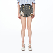 lefame拉飞姆芭比破洞双排扣金色钻链牛仔短裤