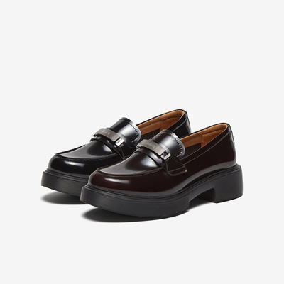 百思图24秋商场新款英伦风厚底乐福鞋皮鞋轻便粗跟女单鞋UFE03CA4