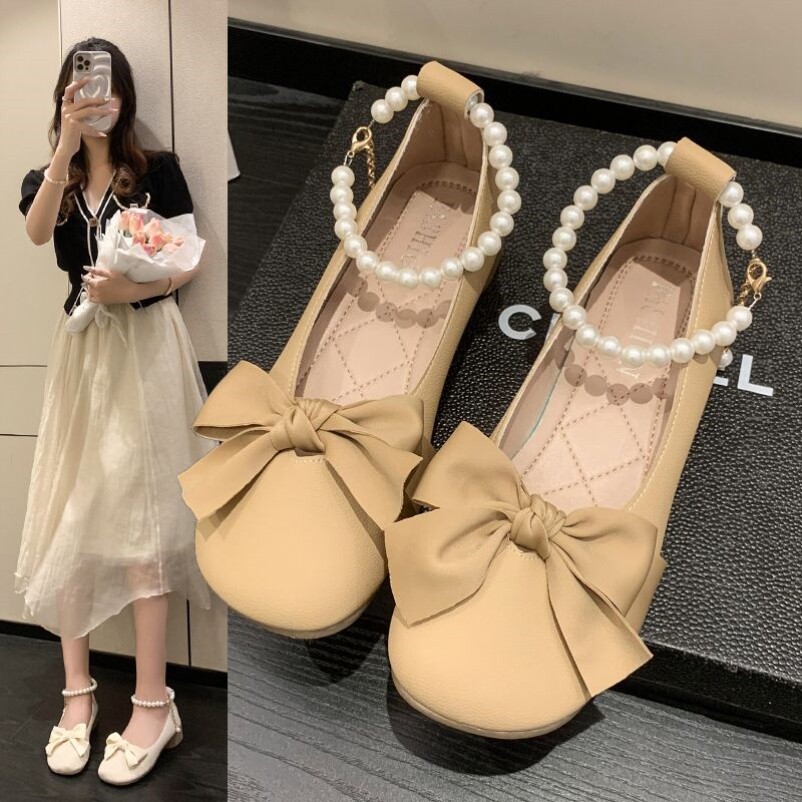 穿裙子搭配的鞋春季平底单鞋女蝴蝶结珍珠时尚平跟女鞋白色伴娘婚