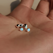 独特蓝色欧泊耳骨钉女纯银针螺丝拧养耳洞迷你简约圆形极小耳钉