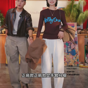 复古显瘦时髦长袖 女圆领弯曲字母印花T恤修身 打底衫 2025秋冬新款