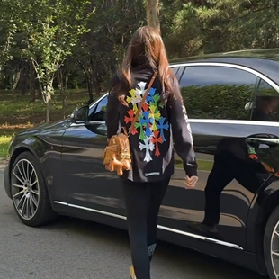 T恤男女时尚 长袖 梵文印花纯棉面料宽松上衣情侣小众 新款 2025夏季