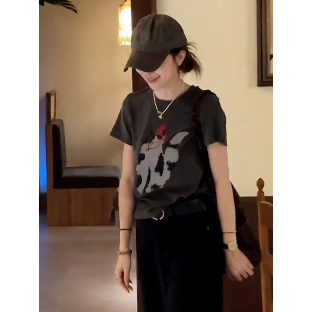 大码女装灰色减龄正肩短袖