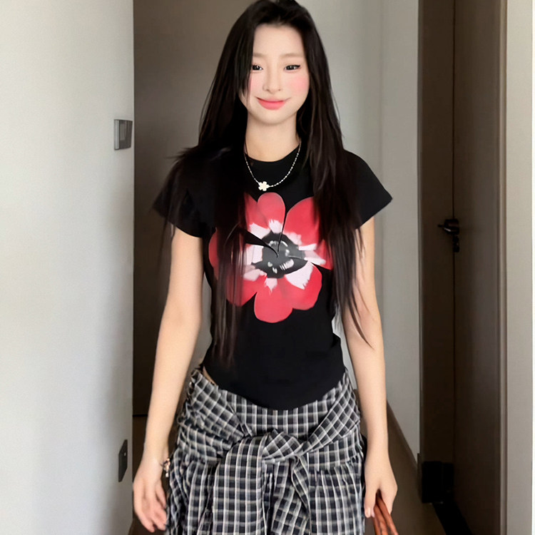 设计女短袖t夏季众创意2025个性圆领小印花新款恤感上衣别致纯棉