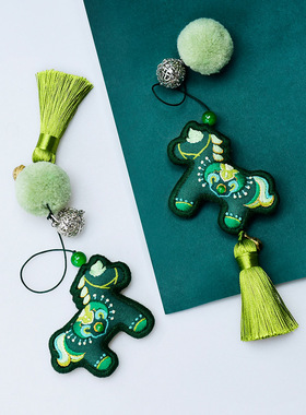 花寄绿马手工刺绣diy材料包中国风生肖马流苏香囊车挂件情侣礼物