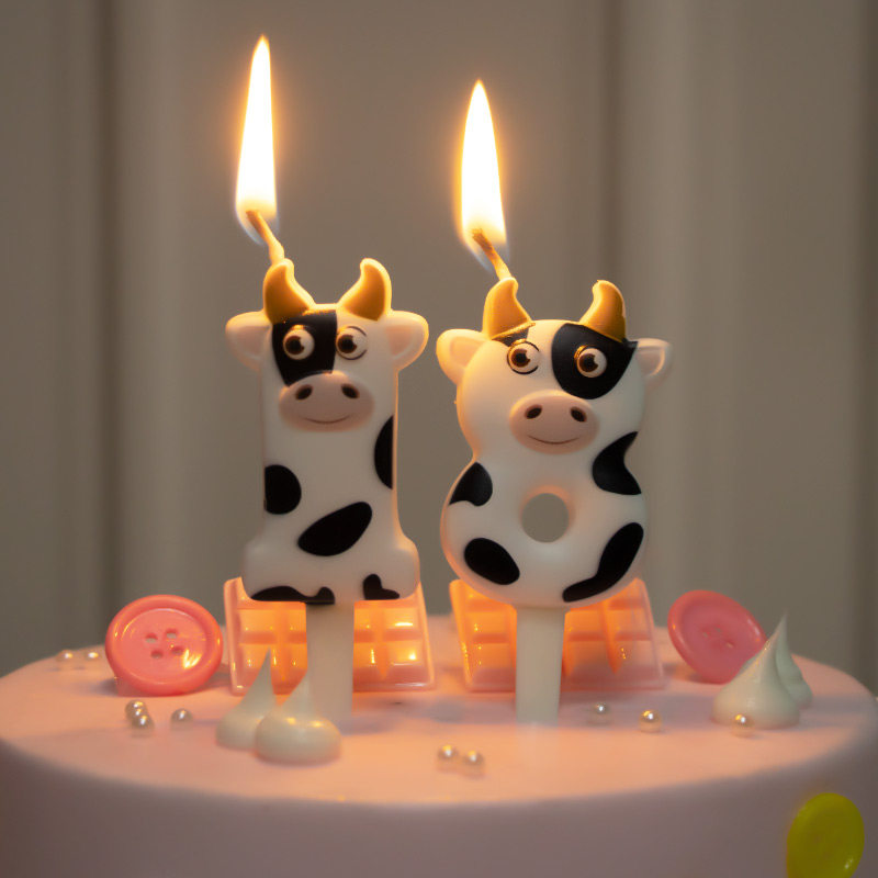 生日蛋糕装饰创意网红奶牛数字蜡烛卡通可爱宝宝周岁派对场景布置