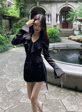 ZK 法式复古宫廷风绸面花边系带长袖衬衫/半裙时髦套装女新款