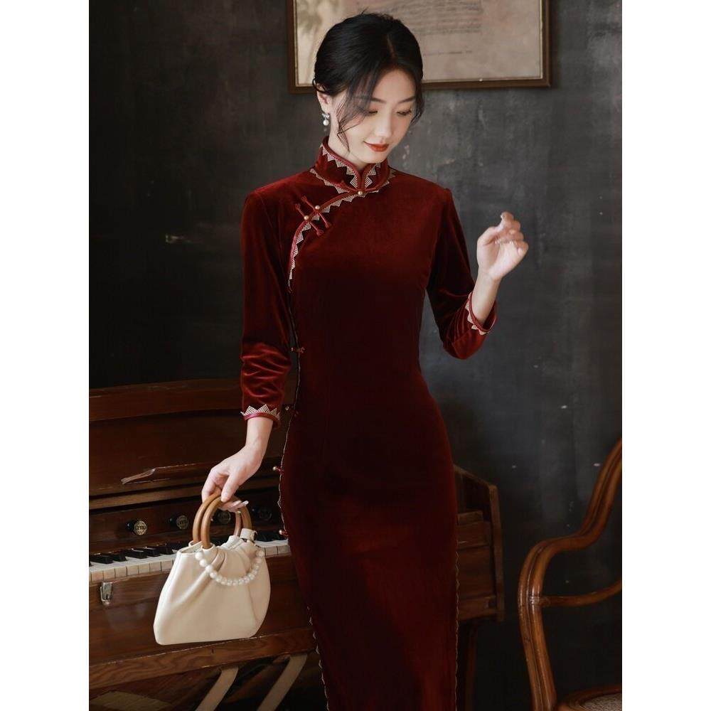 Ocnltiy喜妈妈旗袍婚宴装秋冬季喜婆婆大码七分袖金丝绒连衣裙女