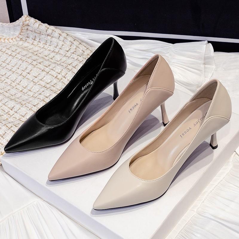 香港高跟鞋2025新款春季不磨脚5cm细跟软底工作鞋白色尖头女单鞋