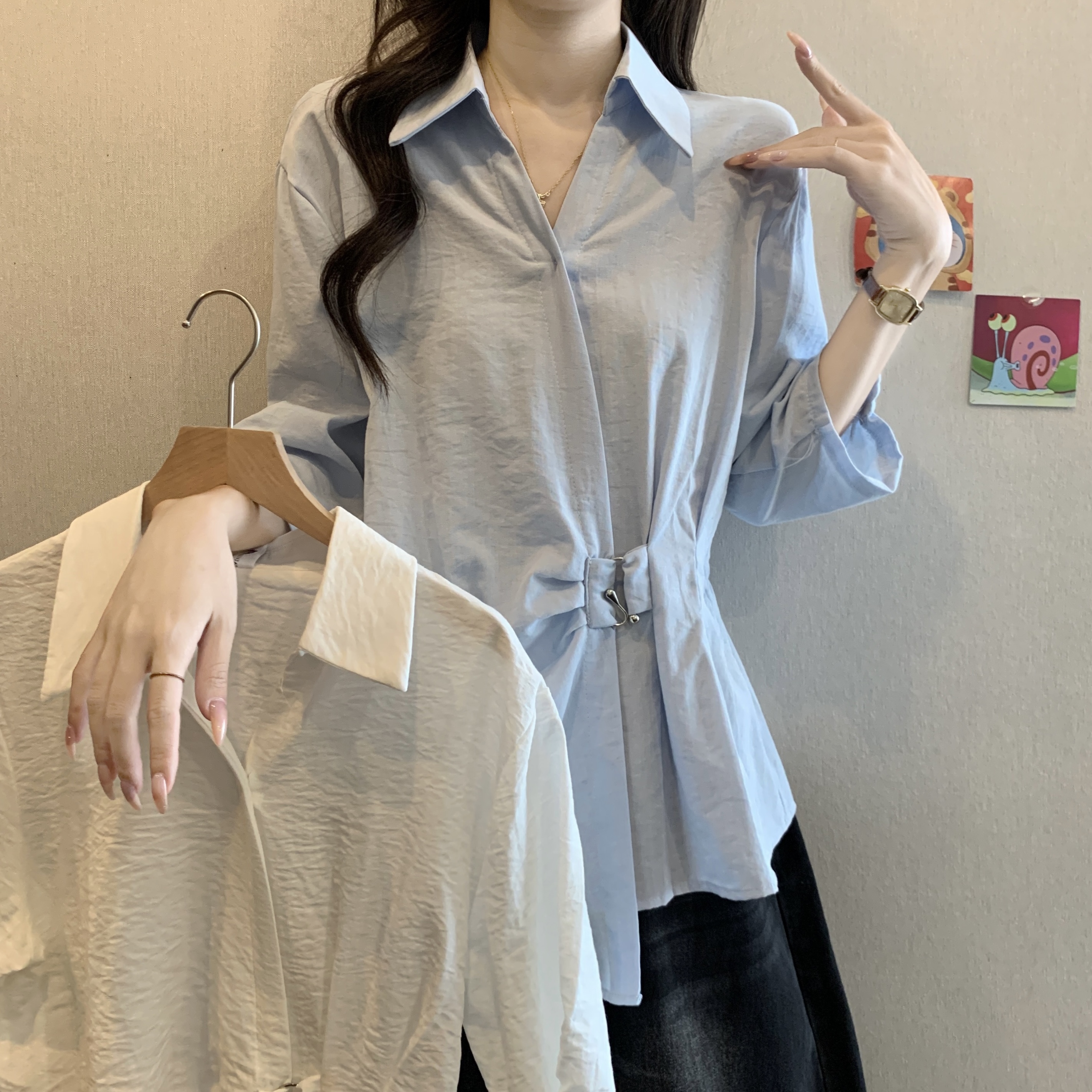 法式翻领不规则收腰衬衫女夏2025大码胖MM设计感遮肚显瘦减龄上衣