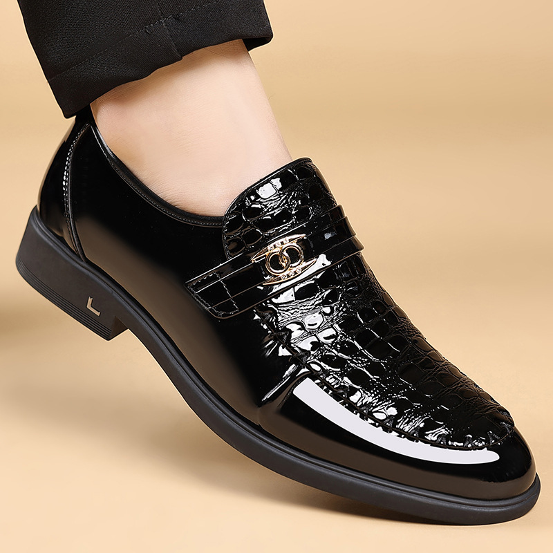 欧洲站新款一脚蹬潮流皮鞋男商务正装休闲皮鞋百塔鞋男漆皮