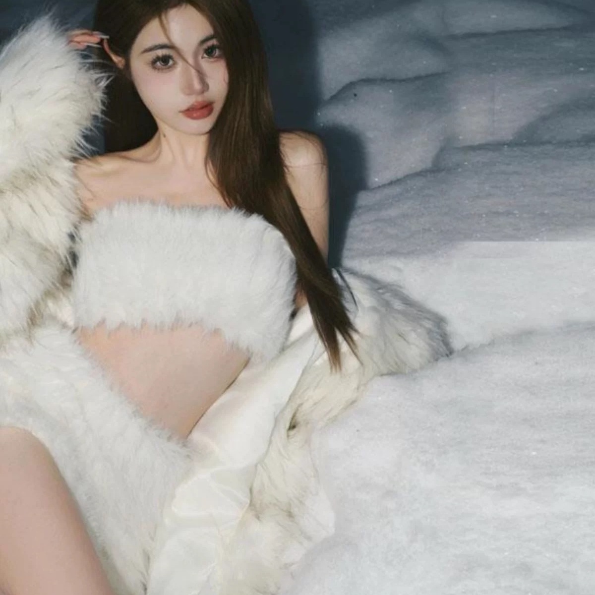 欧美辣妹风性感毛绒短款抹胸