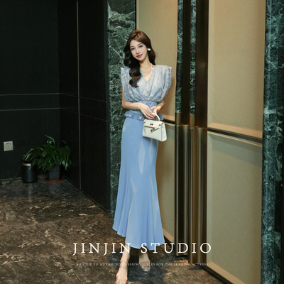 洋气设计感蕾丝上衣半身裙套装