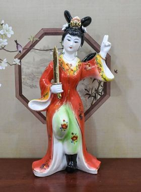 陶瓷彩绘侠女手拿剑持剑仙女神像