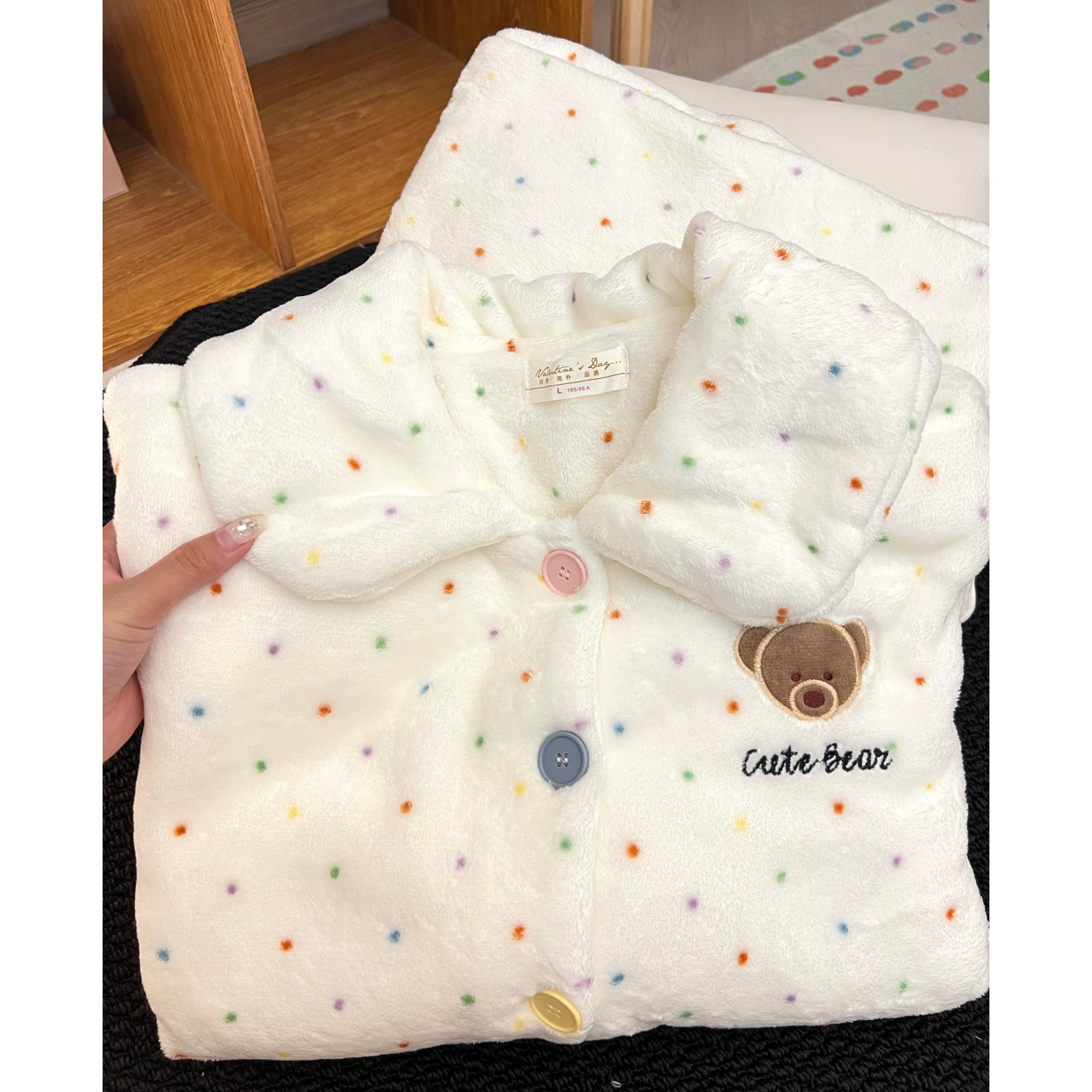 口袋软绵绵加厚珊瑚绒睡衣女冬季