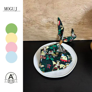 MOGUJ儿童三角巾25男女宝宝圣诞节绿色复古围脖卡通印花围巾百搭