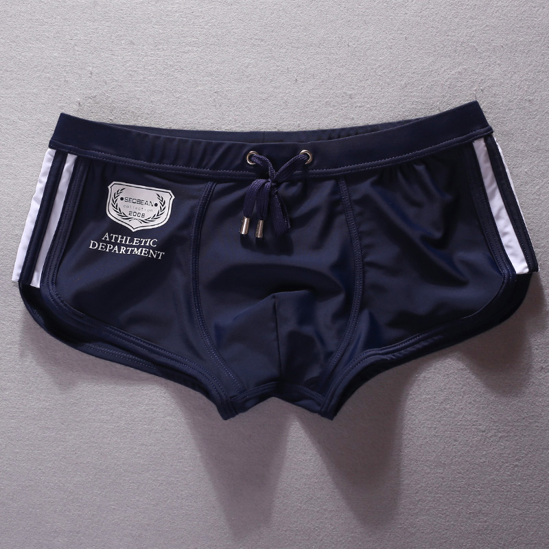 时尚潮流设计，修身舒适男士泳裤