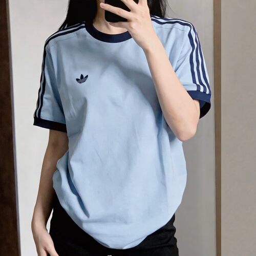阿迪达斯adidas三叶草蓝色短袖美式复古半袖上衣校园T恤KG6323