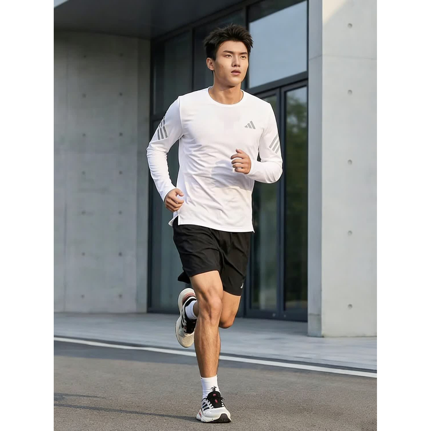 阿迪达斯adidas长袖T恤男跑步健身运动服透气速干套头衫KE6830