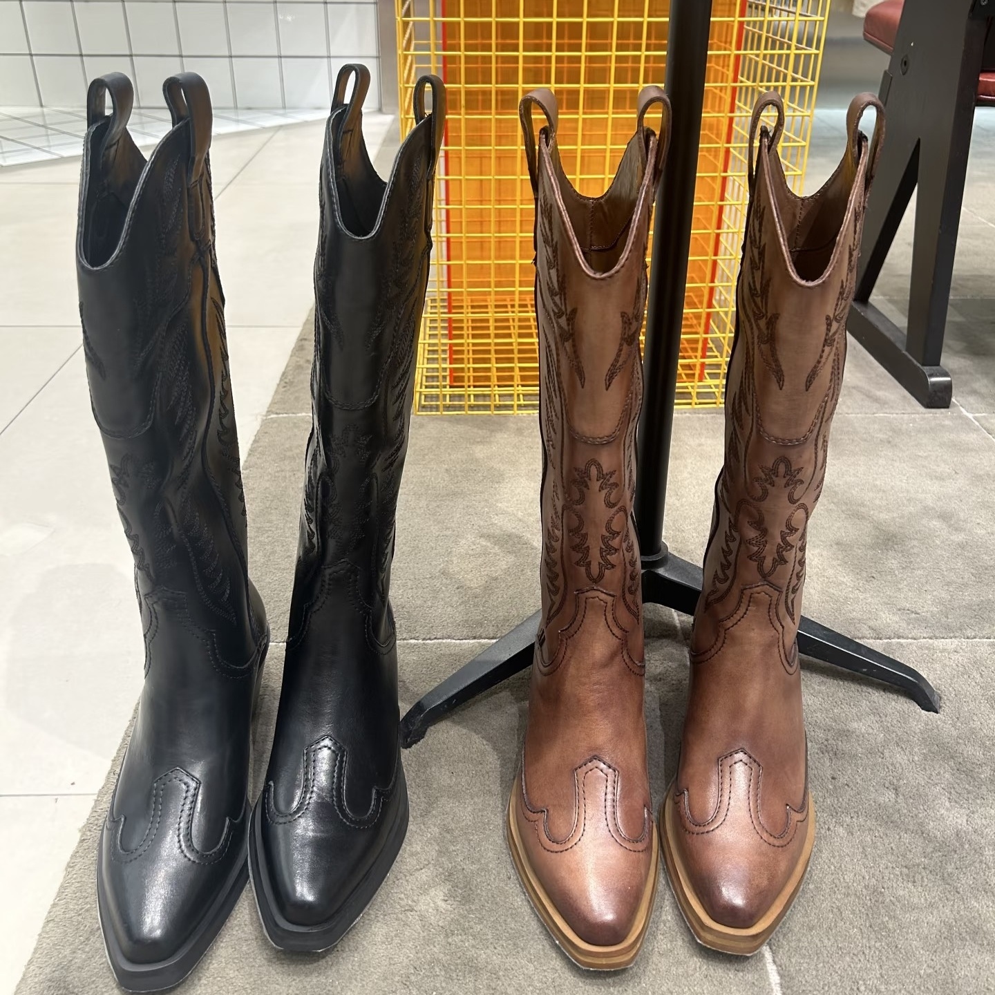 3J3T501吊牌2990小地素dzzit专柜正品2025秋一波女牛皮革女长靴