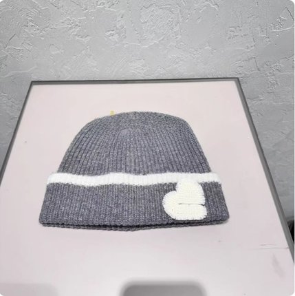 3I4Z502吊牌335小地素dzzit专柜正品2024冬女绵羊毛帽子配饰配饰