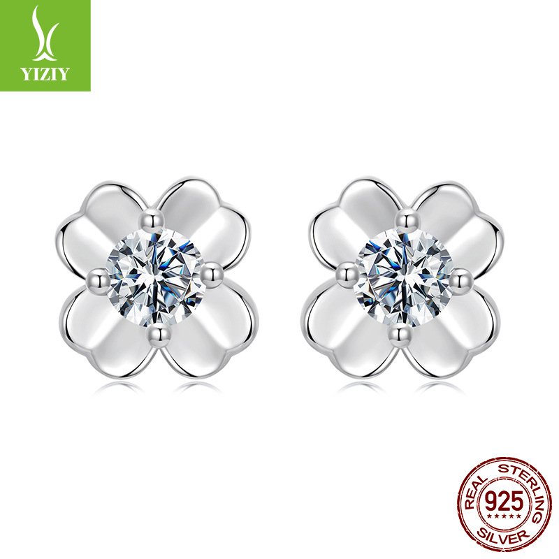 小清新四叶草莫桑石耳钉 D色简约s925纯银莫桑钻耳钉耳饰