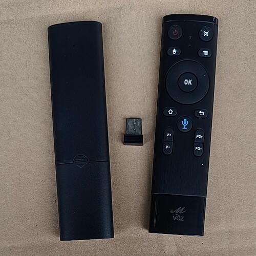 2.4G遥控器Q5蓝牙空中鼠标陀螺仪语音万能机顶盒投影电视电脑遥控