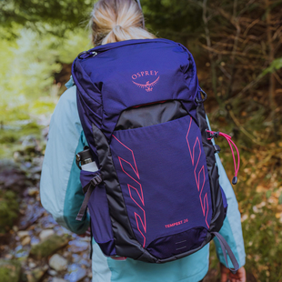 OSPREY小鹰暴风25年新款紫色26L男女同款户外徒步登山旅游双肩包