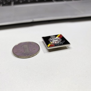 香港旅游署纪念礼品HKP金属徽章胸针挂件饰PTU机动方形磁铁贴胸针