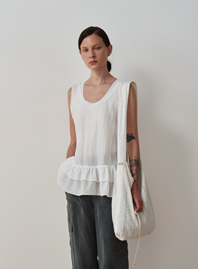 SETTE SEVEN·蕾丝荷叶边 俏皮韩系 波边透感肌理背心