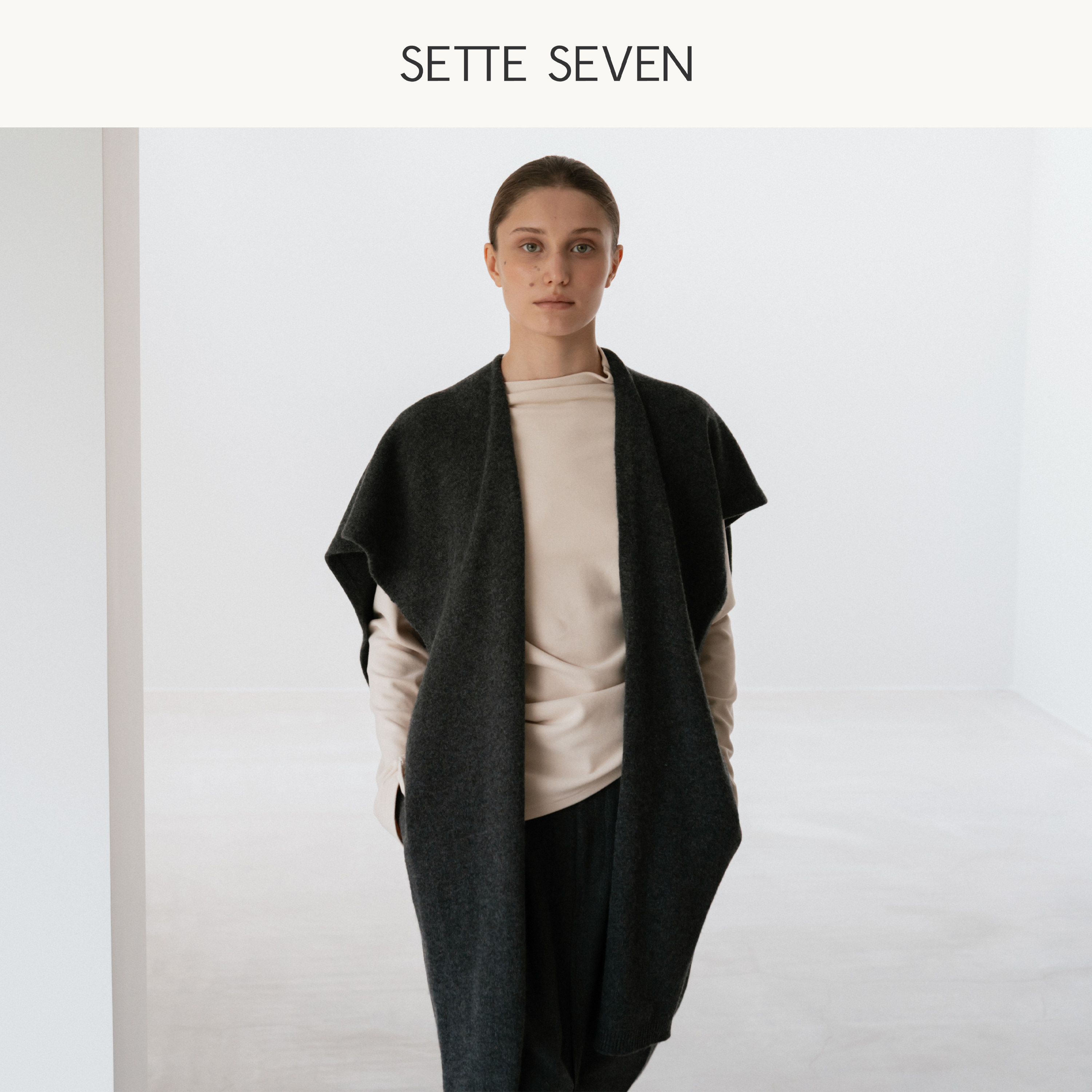 SETTE SEVEN针织披肩女秋冬寄外搭纯色搭肩薄款围巾叠穿装饰坎肩
