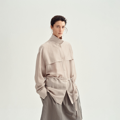 【丁达尔】肌理透感高领系带衬衫