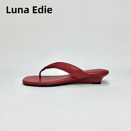 Luna Edie （3.5厘米）坡跟夏季简约夹趾人字凉拖女