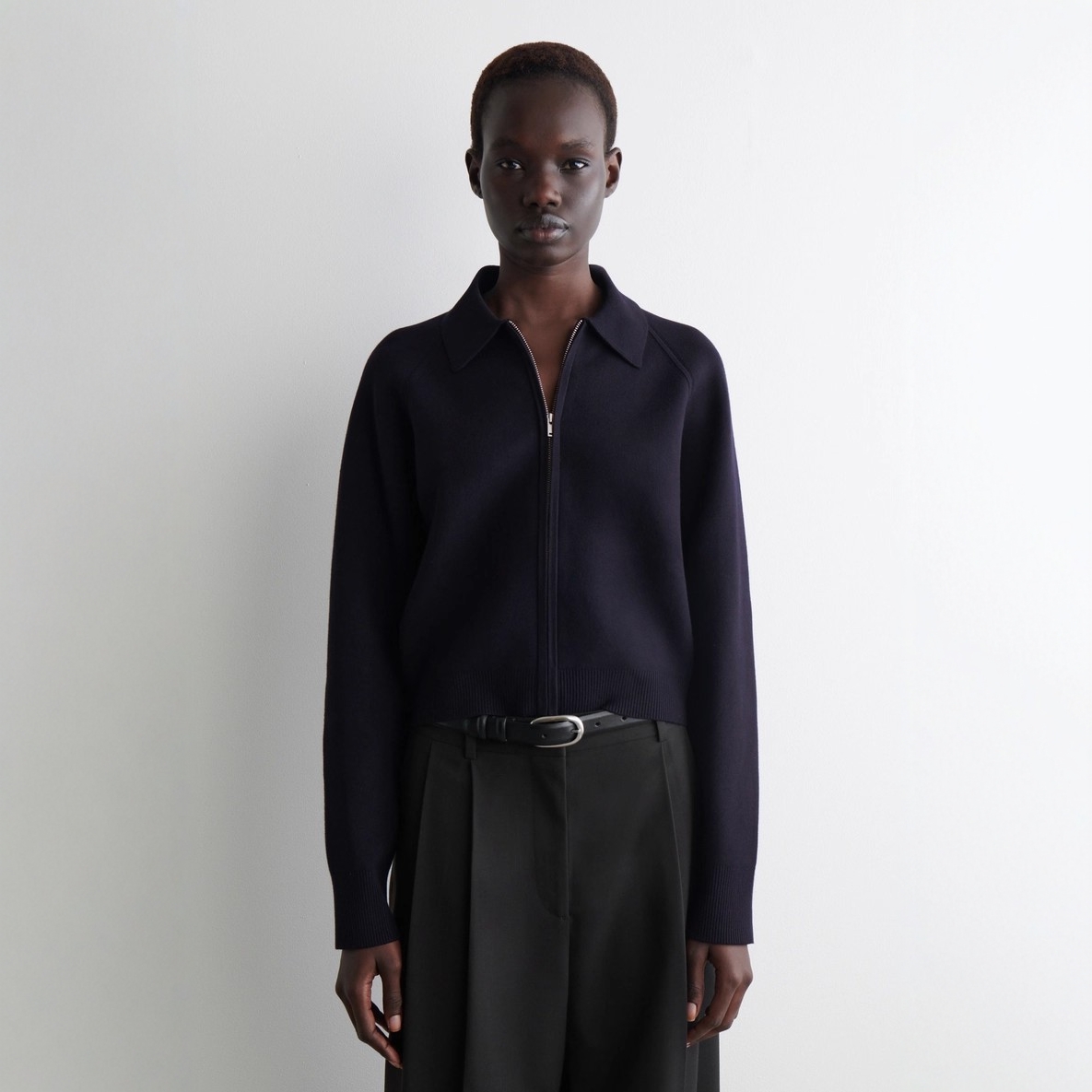 标准版插肩袖轻薄针织夹克藏青