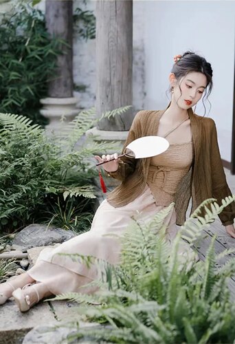 sev7en小七家 夏日显瘦禅意风V领开衫吊带背心大摆半身裙套装
