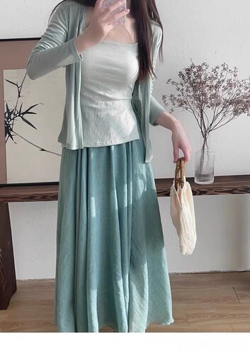 新中式国风套装女2026夏季修身开衫内搭吊带背心宽松半身裙三件套