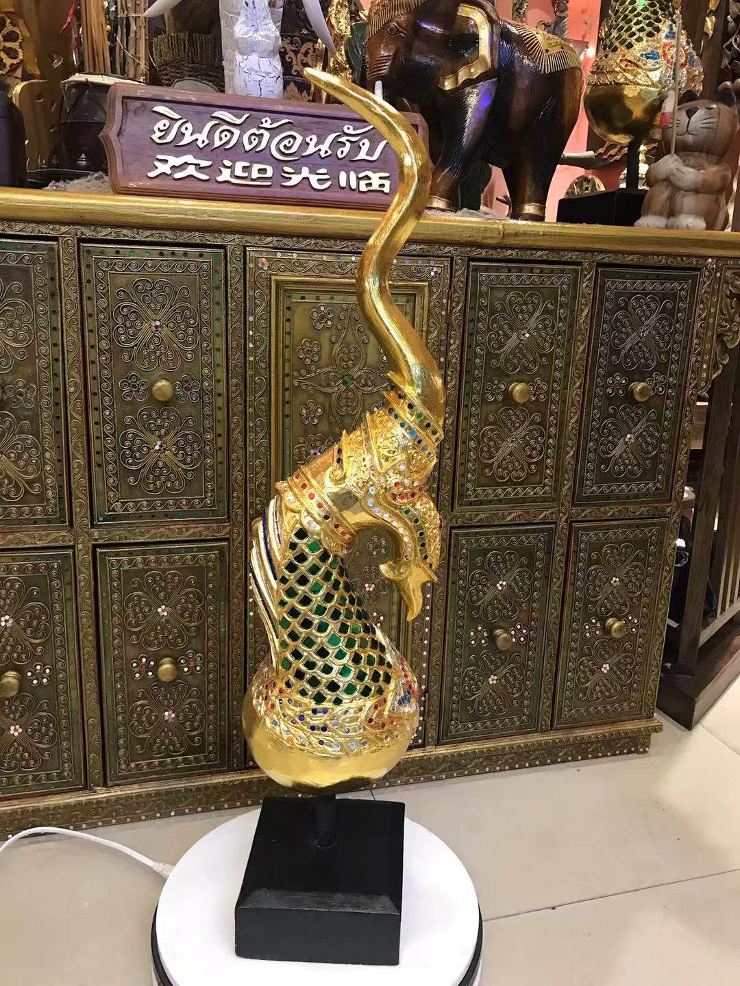 东南亚风金箔落地摆件龙凤木雕